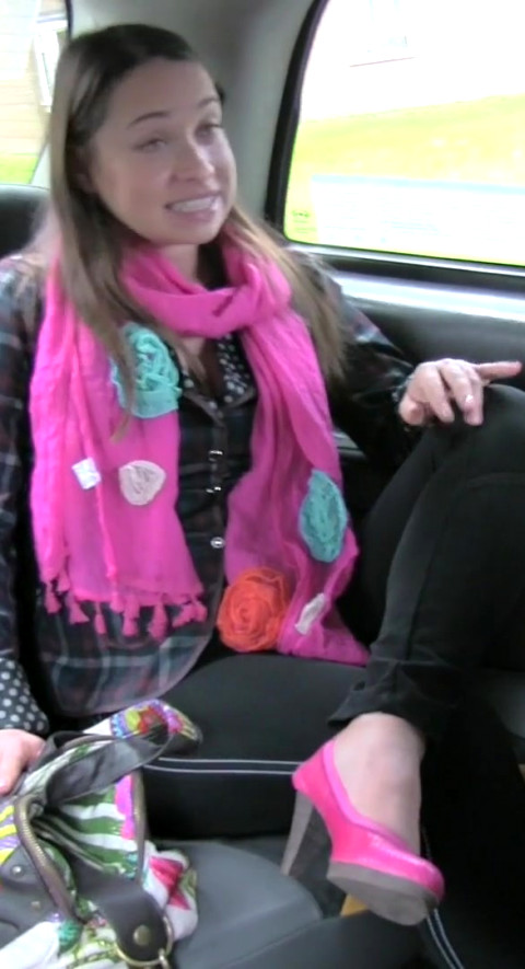 Fakehub - Olga Cabaeva Not Have Enough Money To Pay For Taxi