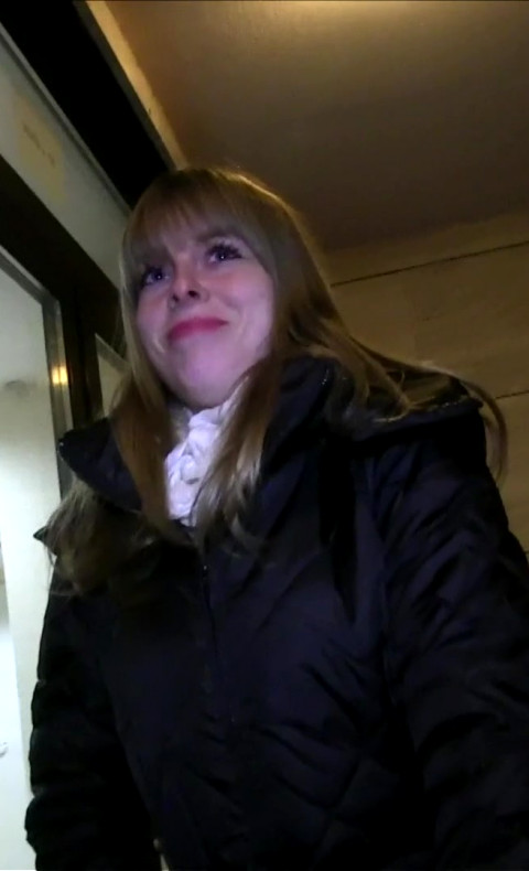 Fakehub - Attractive Looking Brunette Bianca Brill Wanted To Take A Shower