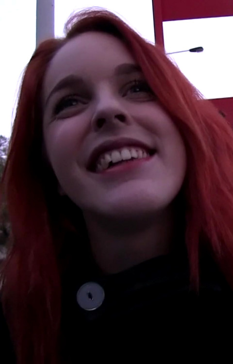 Amarna Miller Pulled Down Her Trousers On The Street And Showed Her Sexy Bubble Butt