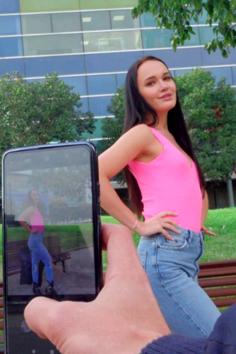 Mofos - A Few Questions To Sasha Sparrow