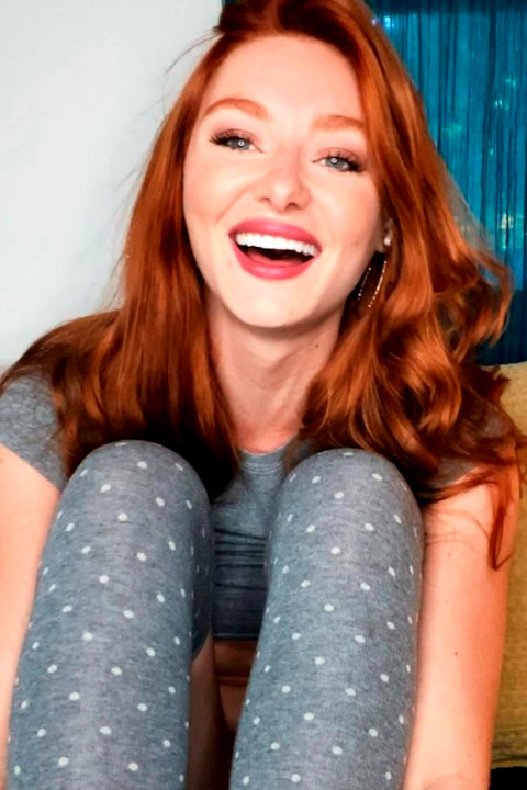 Emma Hix And Lacy Lennon Miss Pussy