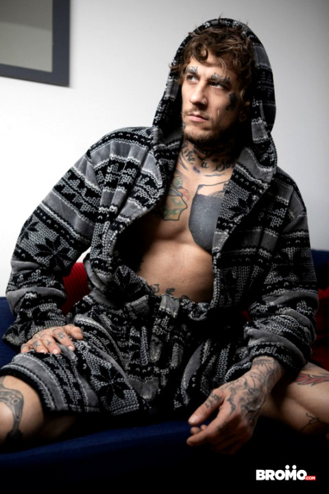 Men - Petite Petitioner with Bo Sinn Ryan Jacobs