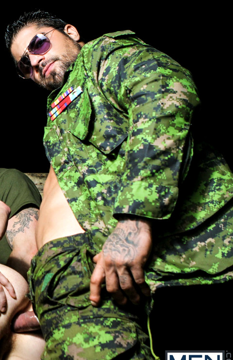 Men - Bellamy Bradley Meets Commander Ryan Bones
