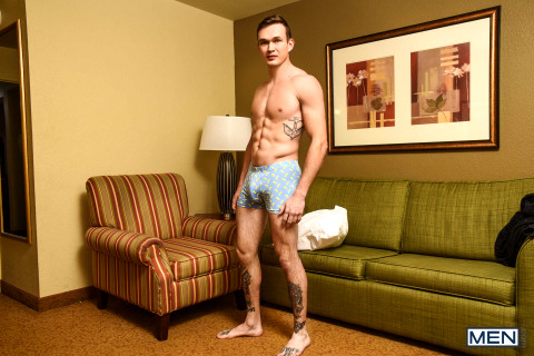 Men - Jackson Traynor Comes Across Aspen Blindfolded And Begging For A Blowjob