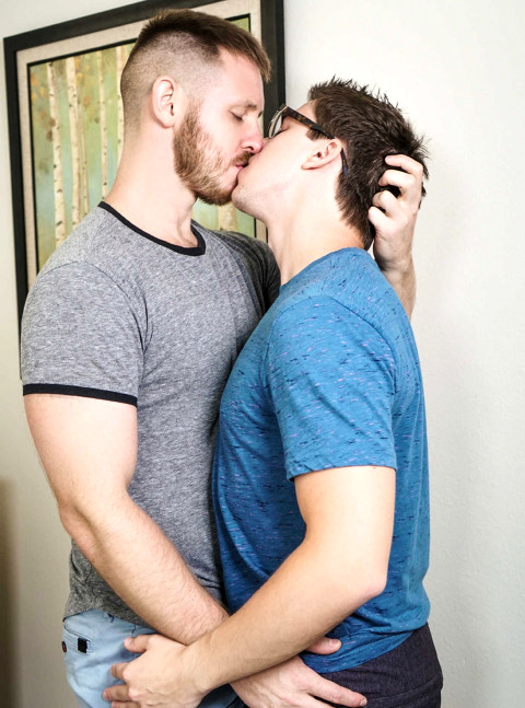 Spencer Whitman Is On Date With Cutie Will Braun