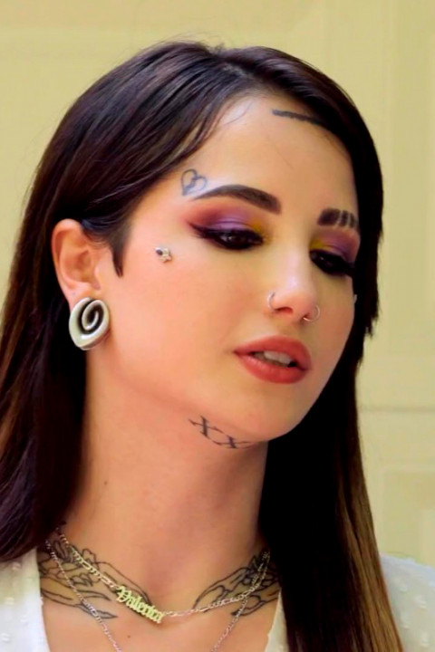 Taste My Juices with Valerica Steele