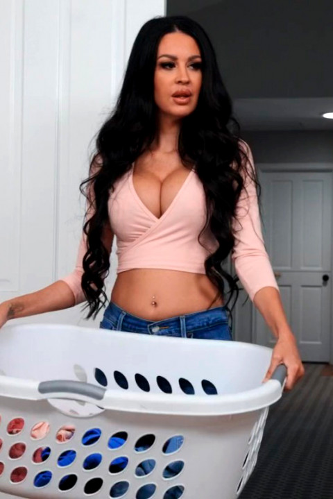 She Can't Suck A Dick with Liv Revamped, Jamie Michelle