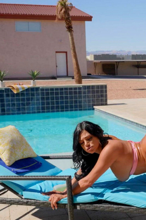 Sweet Mona Azar's Tanlines