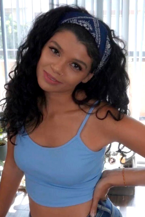 Harley Haze Gets Her Box Filled