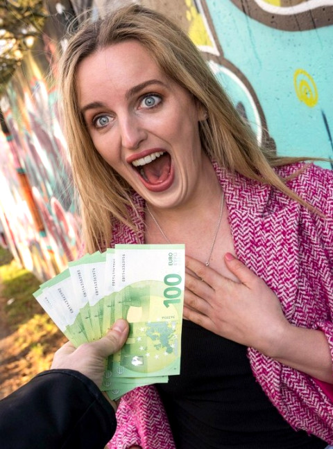 Aussie Can Handle The Balls - Charlie Forde