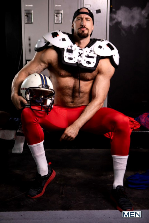 Locker Room Fuck with Travis Connor and Ryan Bailey