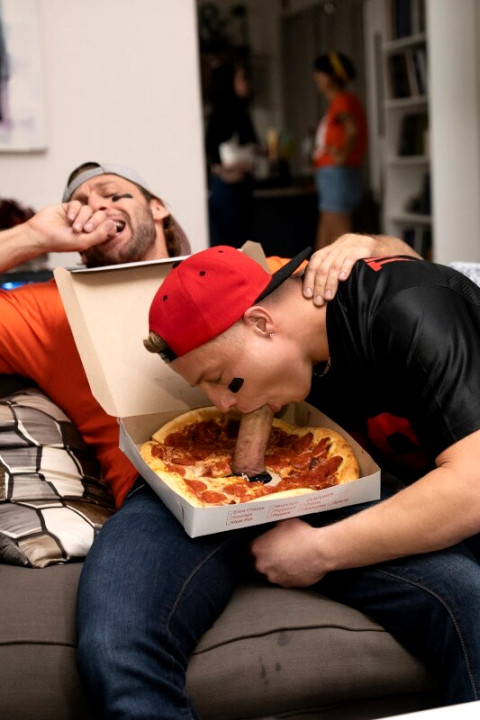 MEN - SuperBlow with Dom King and Logan Aarons