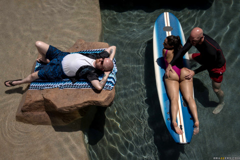 He Fills Naked Lela Starr With His Thick Cock