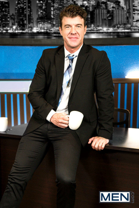 Men - Colleagues JJ Knight And Shane Jackson Staged A Porn Show Live