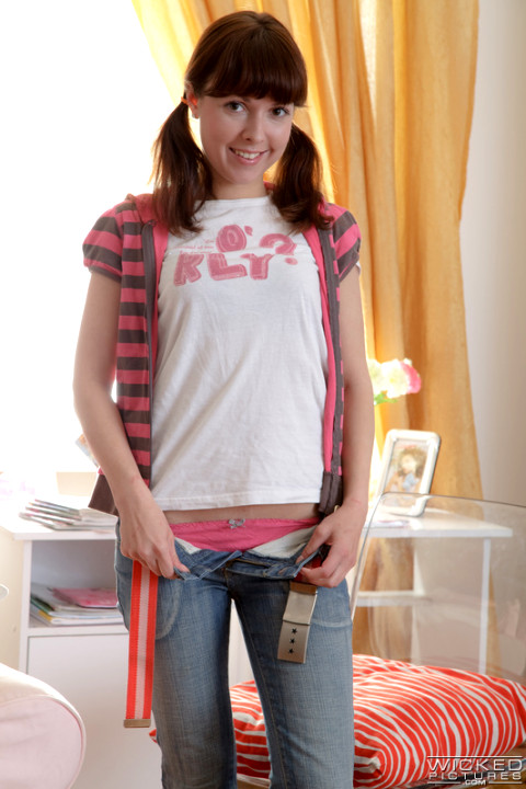 Wicked - Russian Chicks  Bianca, Gracy And Their Girlfriends Showed Their First Anal Sex