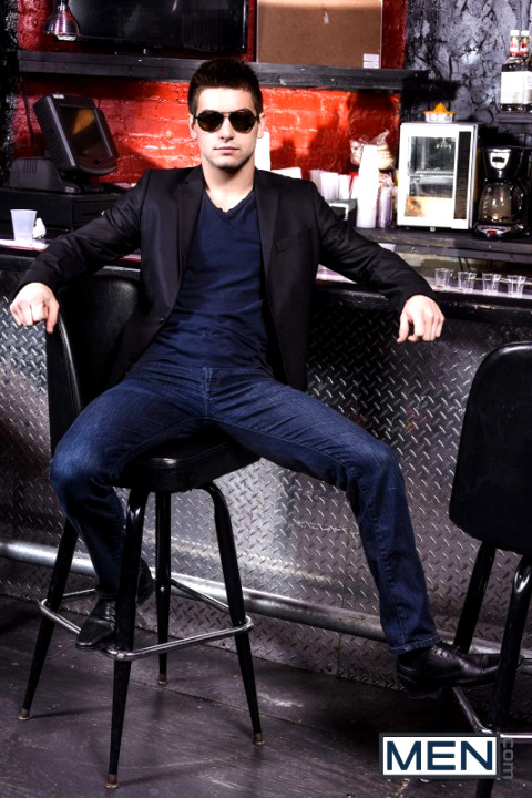 Hunk Johnny Rapid Fucks Tattooed Jake Ashford In Bar