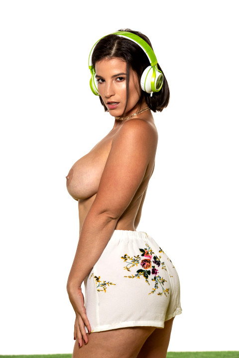 Darcie Dolce And LaSirena69 Caress Their Beautiful Bodies