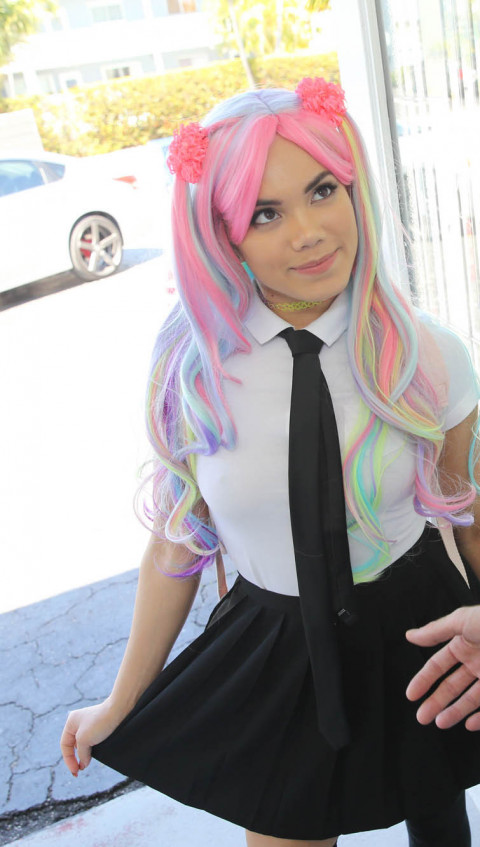 Schoolgirl Keilani Kita Is Interested In Big Dick