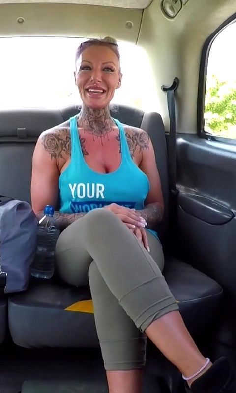 Fakehub - Busty Gym Bunny Brooke Jameson Had Just Come From A Workout