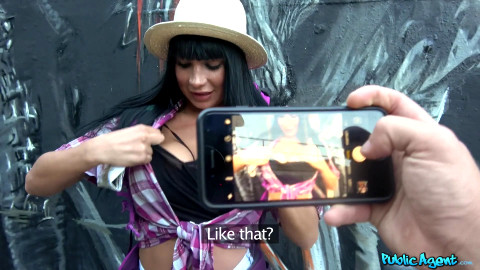 Publicagent - Guy Asked Valentina Ricci If She Would Take A Special Picture Fot Him