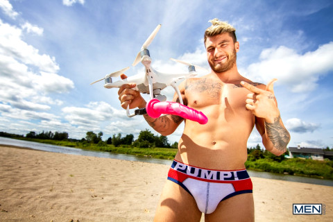 William Seed Decides To Have A Little Fun By Playing With Ian Greene