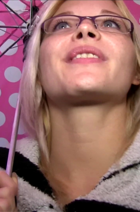 Zazie Skymm Whipped Her Clothes Off To Reveal Her Hot Body