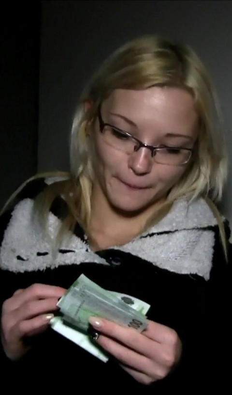 Zazie Skymm Whipped Her Clothes Off To Reveal Her Hot Body